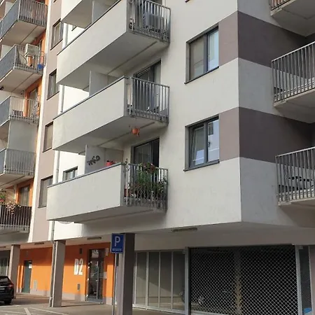 & Parking Апартаменты Братислава