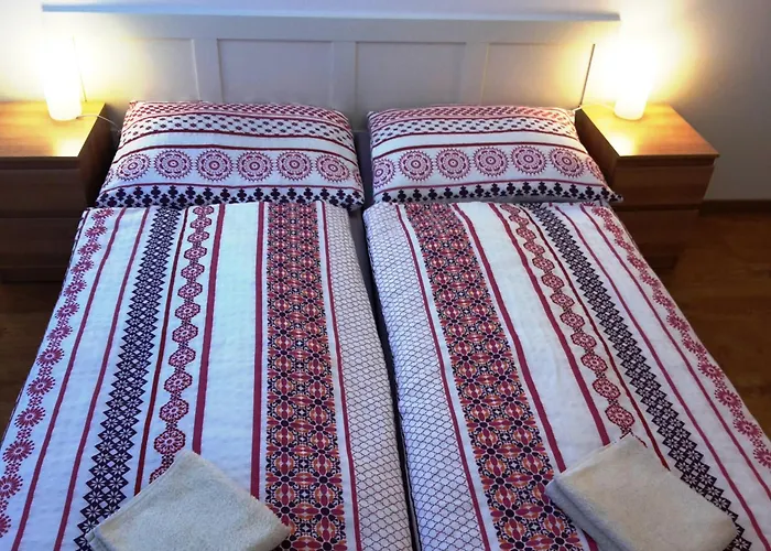 アパート & Parking *